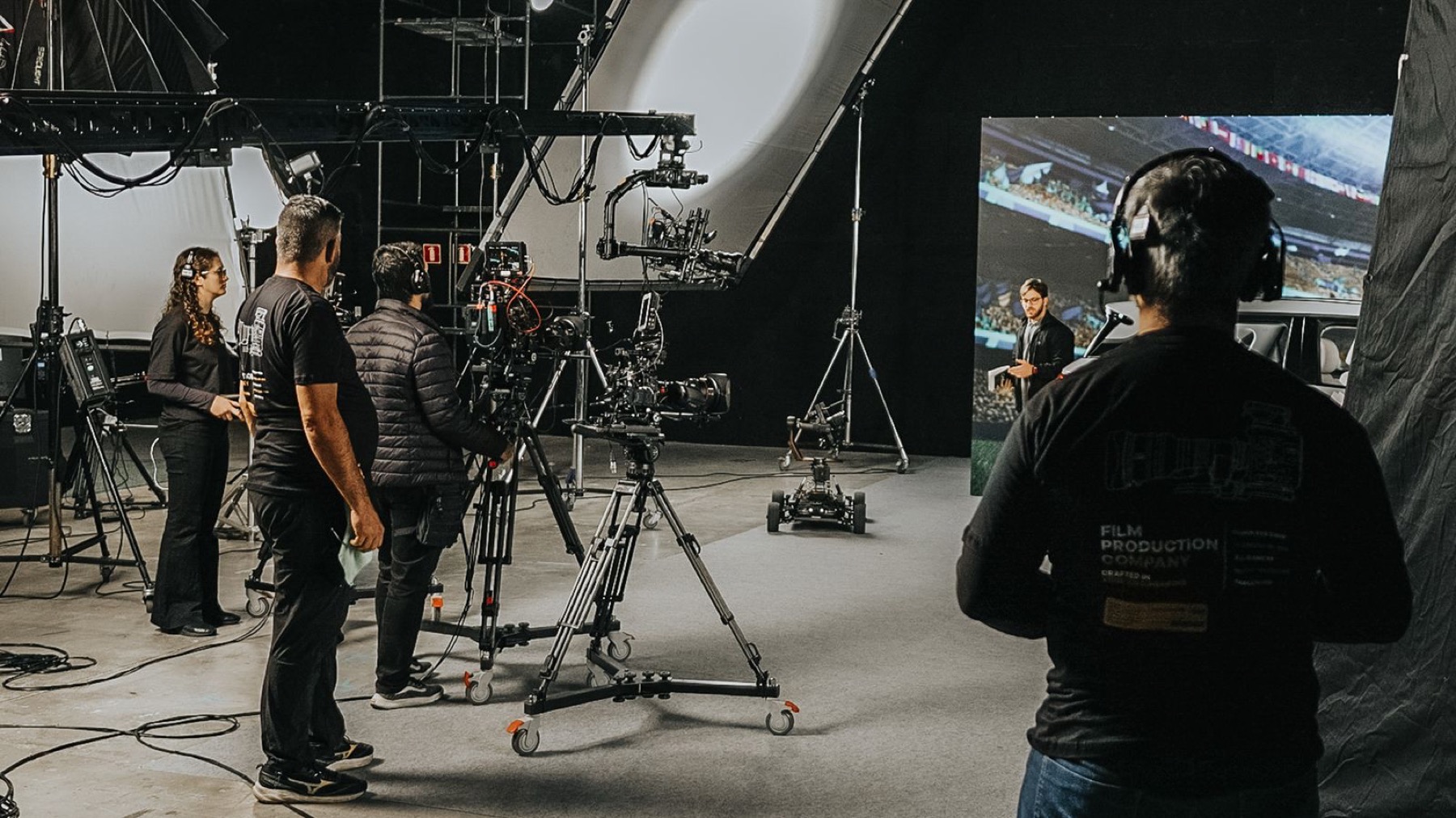 SET EM PRODUÇÃO — PAINEL DE LED